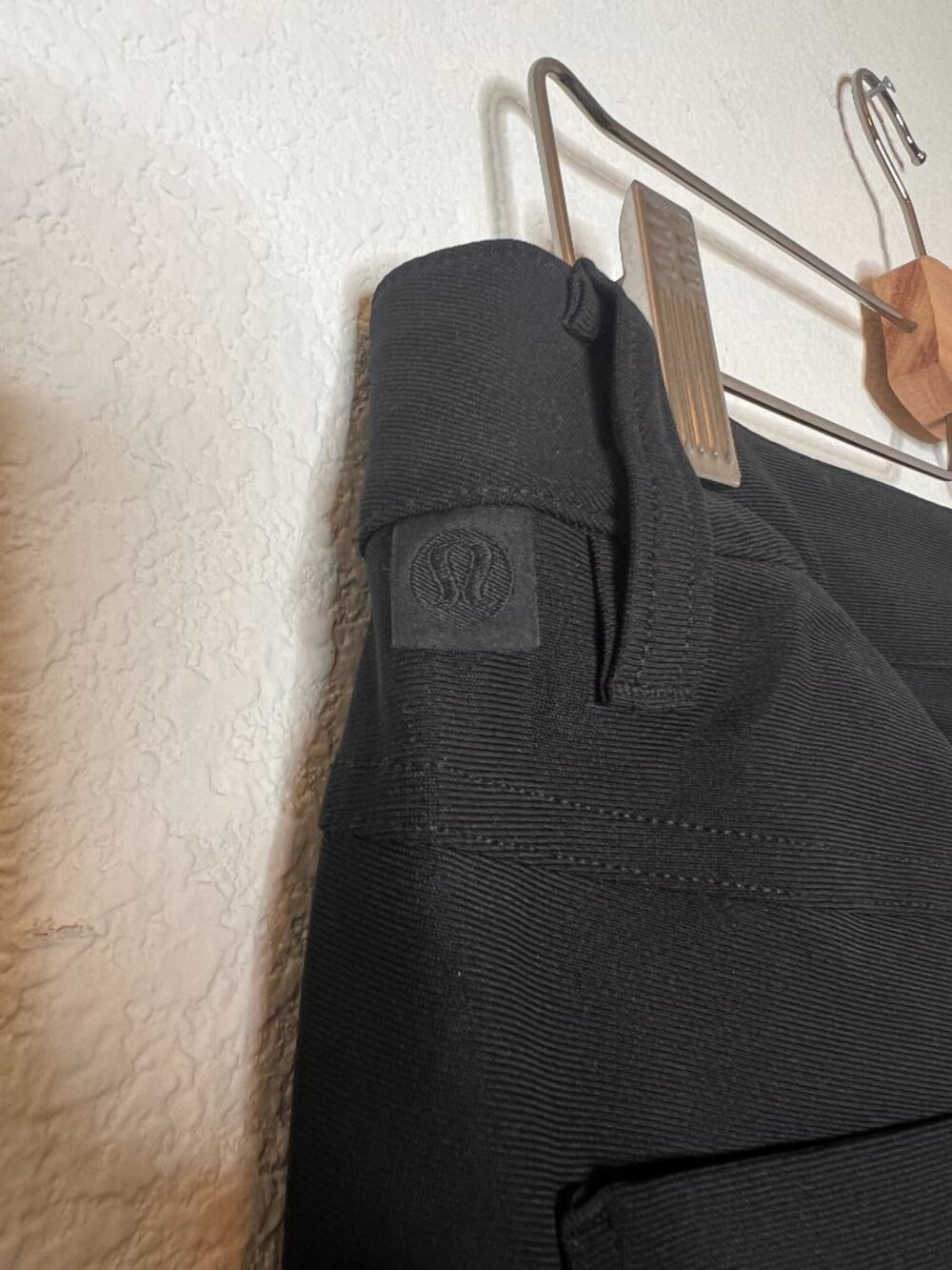 Lululemon Men's Classic-Fit Black Pants Trouser 34x32 - Picture 5 of 8